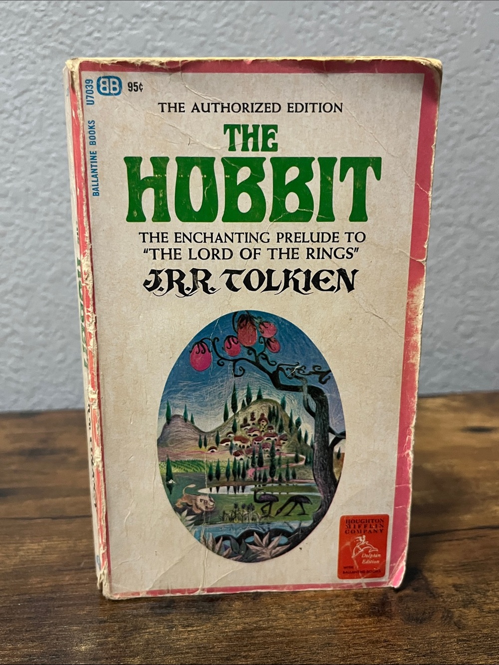 The Hobbit by J.R.R. Tolkien - Green & Cream Paperback